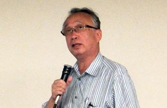 ?藤井 衛氏　略歴? 1974年東海大学工学部建築学科卒業。建築基礎地盤の地盤改良に使用するソイルセメントコラムの研究等を 行っており、地盤、基礎、床などの瑕疵問題に詳しく、講演活動も多い。東海大学工学部建築学科助教授を 経て、1994年から教授、現在に至る。